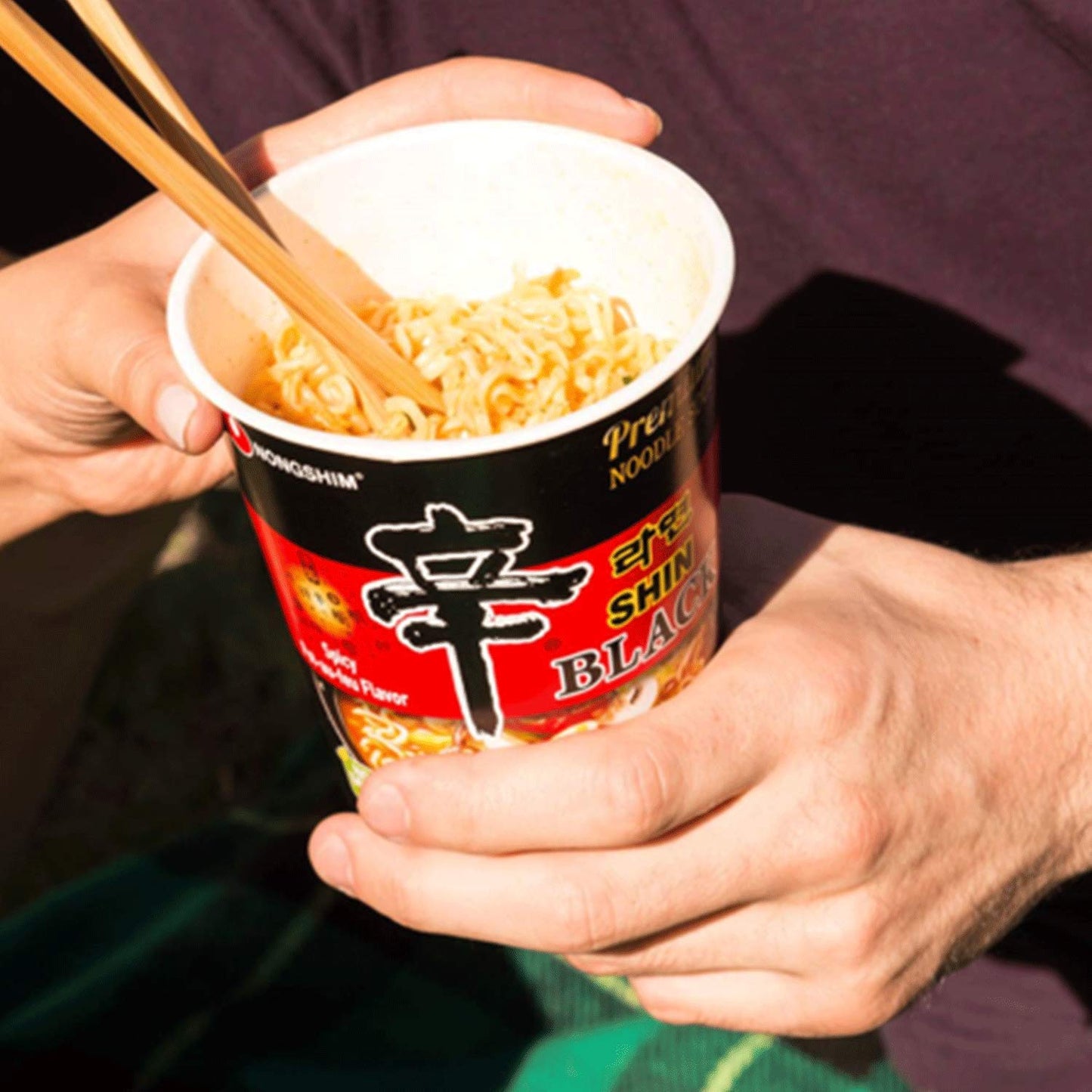Nongshim Shin Black Noodle Soup, Spicy, 3.5 Ounce (Pack of 6)