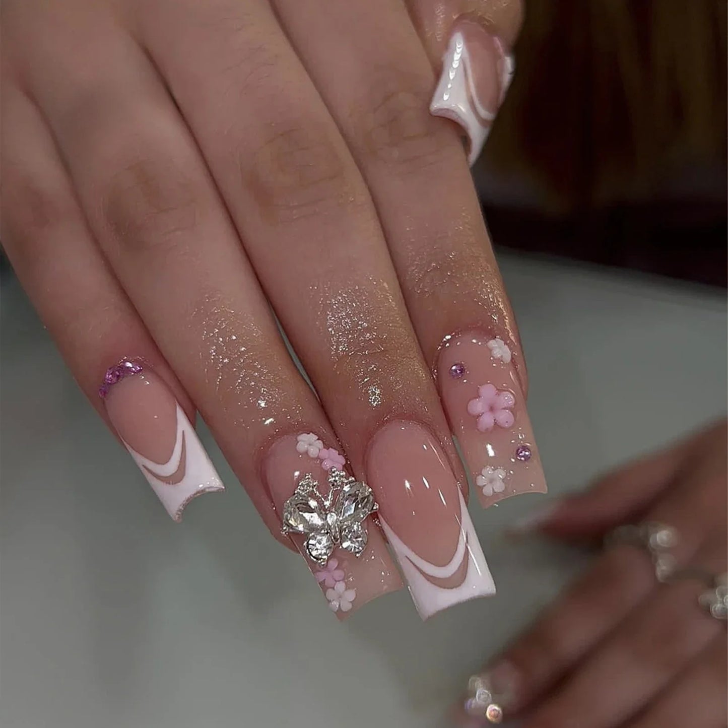 "24Pcs Cute Bow Press-On Nails"