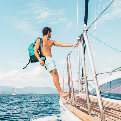 Mothybot Hydration Backpack, Insulated Hydration Pack with 2L Water Bladder & Large Storage, Ultralight Hiking Backpack for Men, Women for Running, Cycling, Camping - Keep Liquid Cool up to 5 Hours